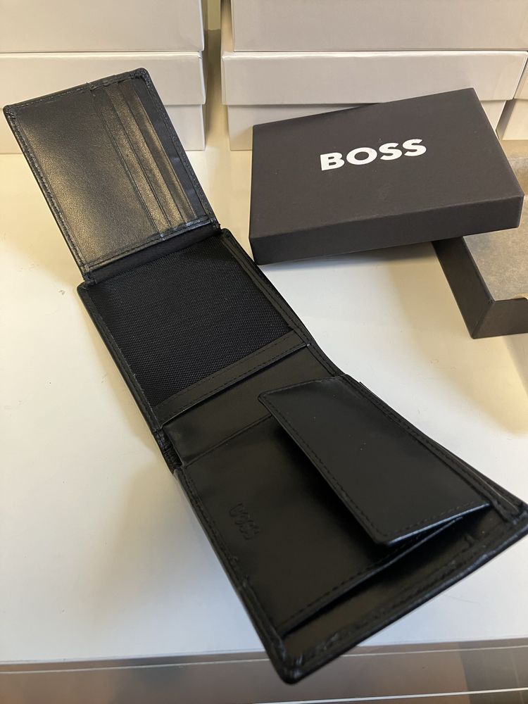 Hugo Boss skorzany duzy portfel nowy w pudelku