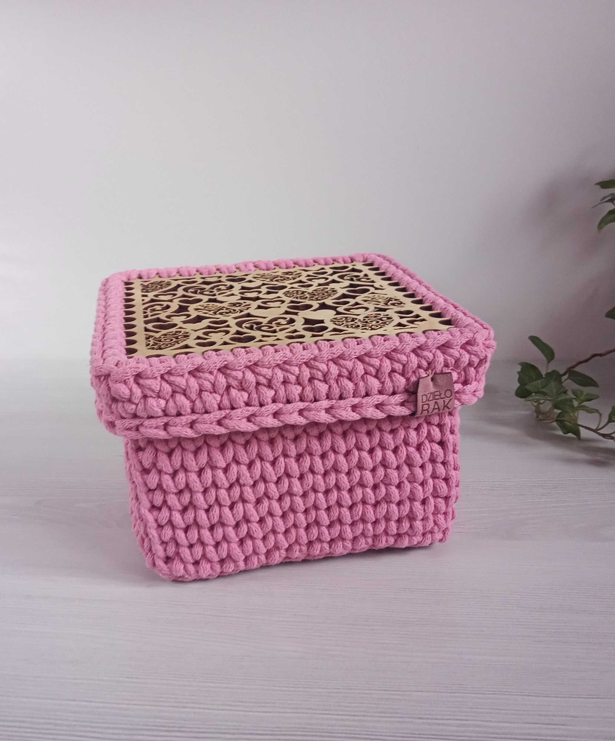 Koszyk/ pudełko/ szkatułka serduszka różany Walentynki
