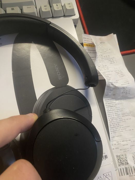 навушники sony wh520 з дефектом