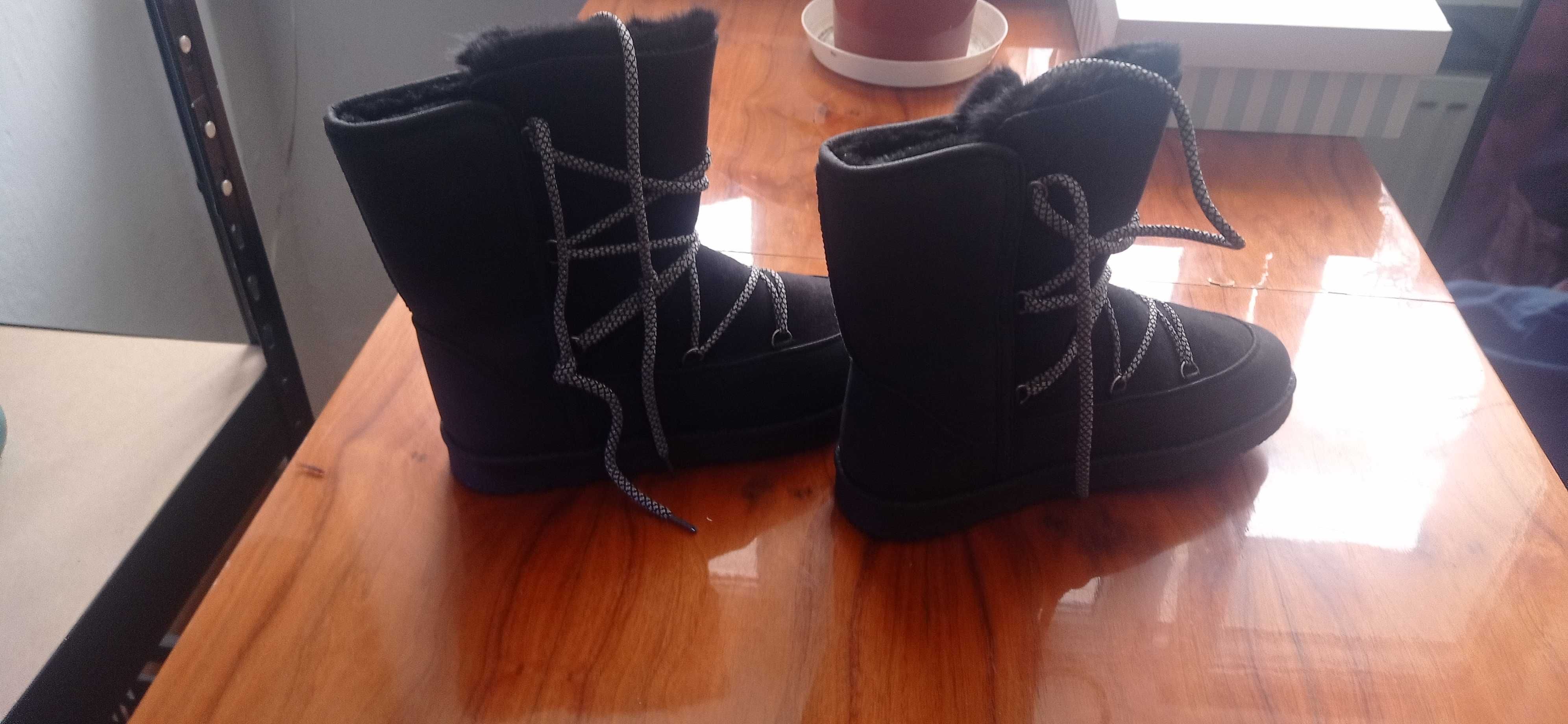 Buty / Kozaki damskie