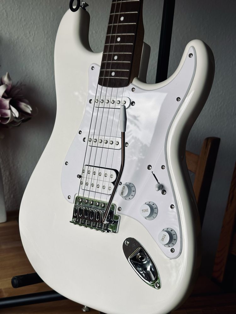 Zestaw gitara Squier by fender + Fender mustang