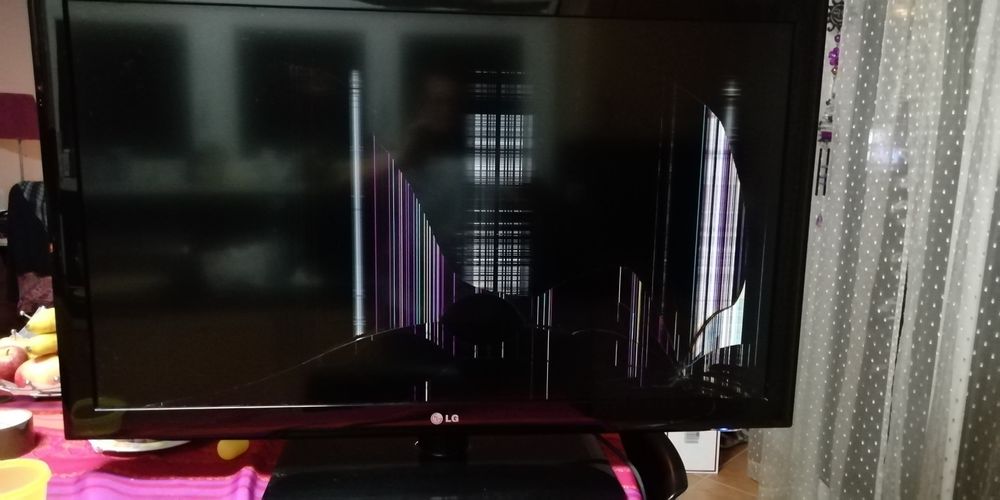 Tv LG 42LD450 para peças.