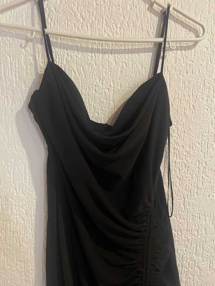 Vestido Zara preto