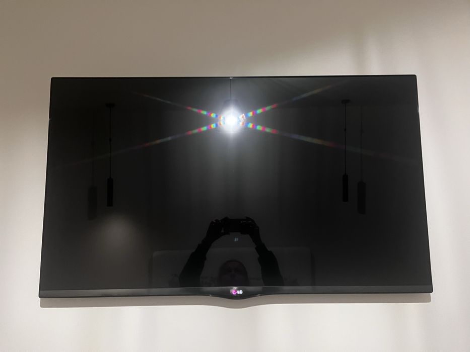 Телевізор LG 47LA660S - 47 дюймів