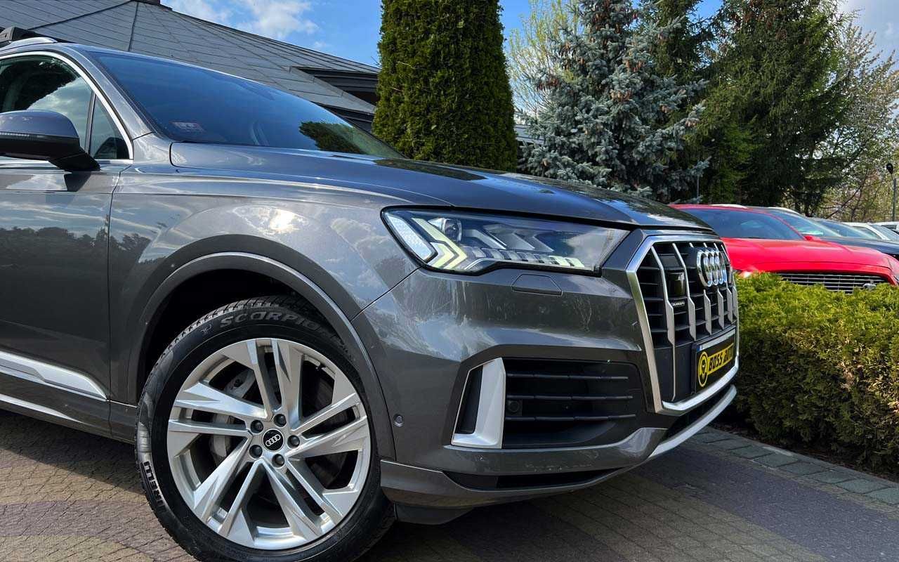 Audi Q7 2020 року