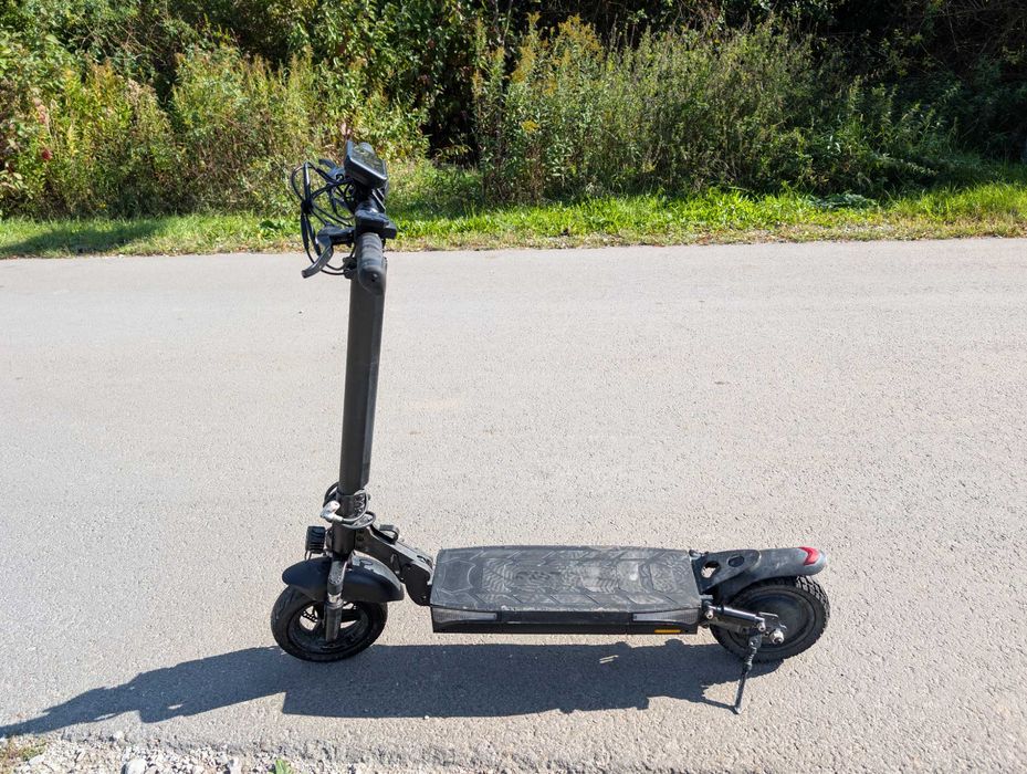 Hulajnoga elektryczna Ruptor R1 v2 500W zasięg 80km 10" Czarny