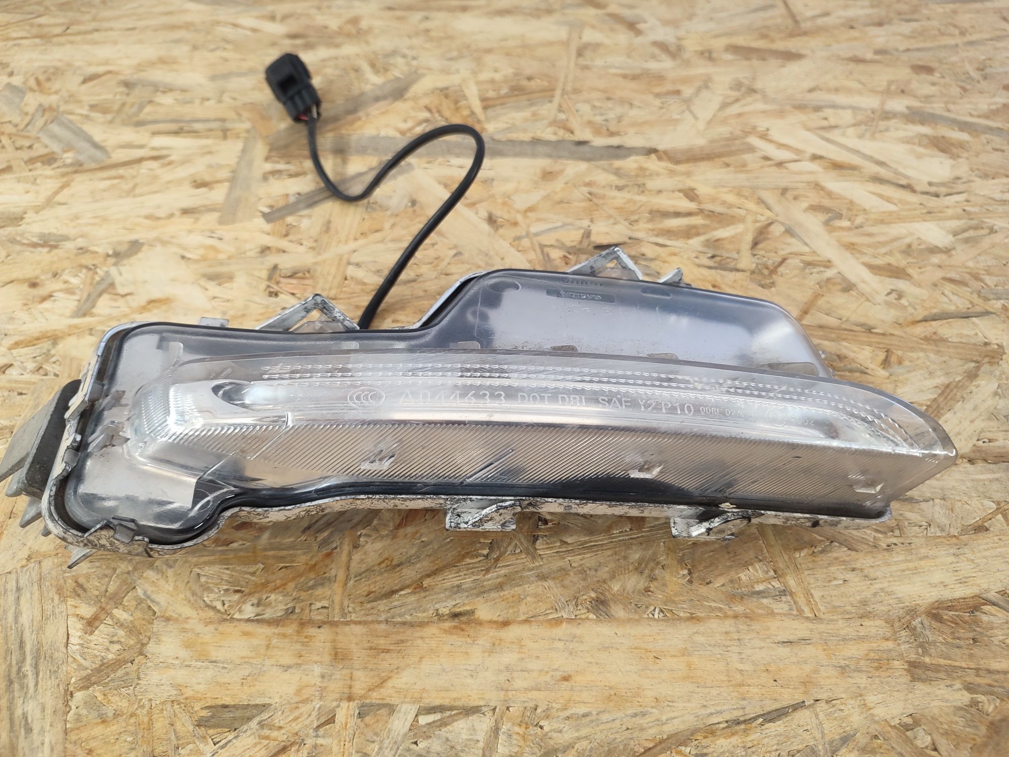 Halogen Led DRL Prawy Przód Volvo S60 V60 Lift 16r Oryginał