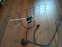 Antena pokojowa z zasilaczem i wzmacniaczem
