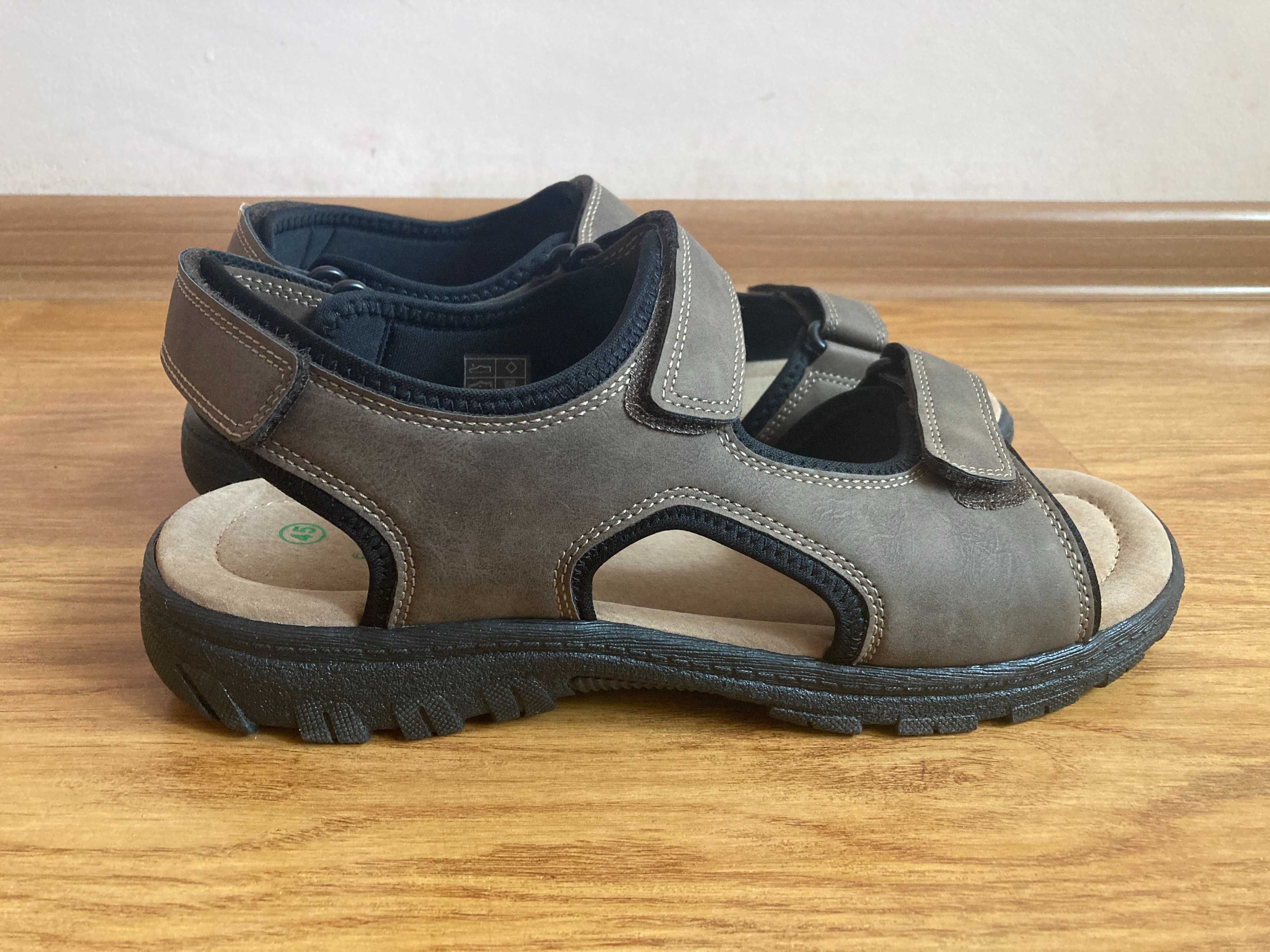Komfortowe sandały Footflexx roz 45 wkładka 29 cm