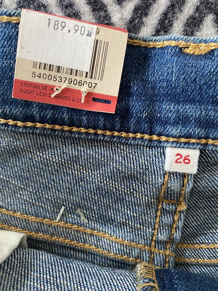 Spodenki jeansowe marki LEVI’S, nowe z oryginalnymi metkami papierowym