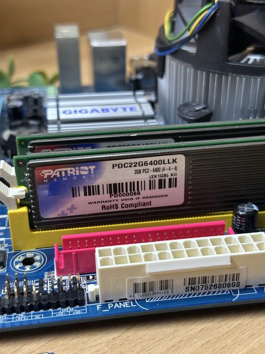 Płyta główna z procesorem + pamięć ram