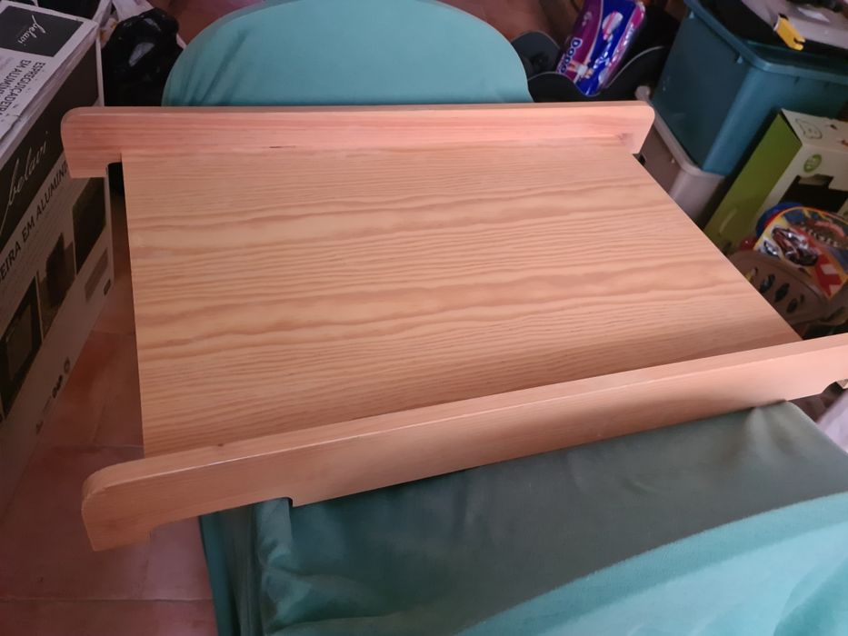Cama de grades Trama