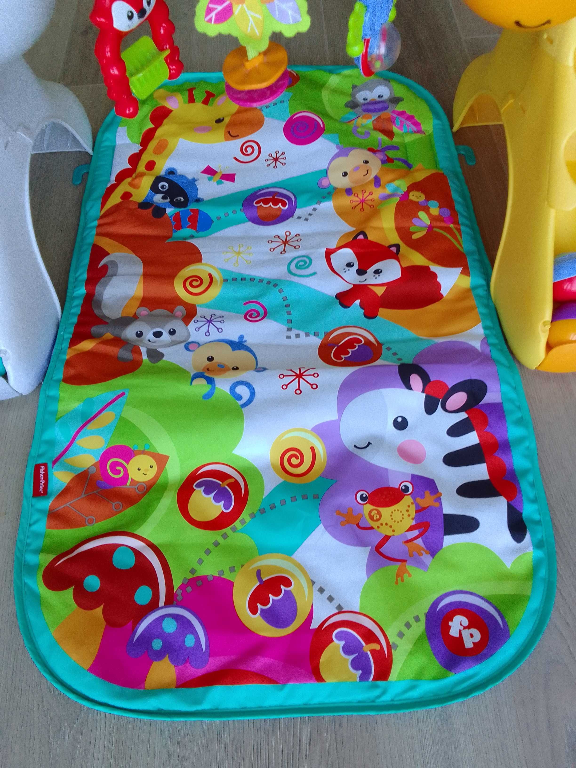 Fisher-Price mata edukacyjna, pałąk, wieża, zebra i żyrafa GLK31
