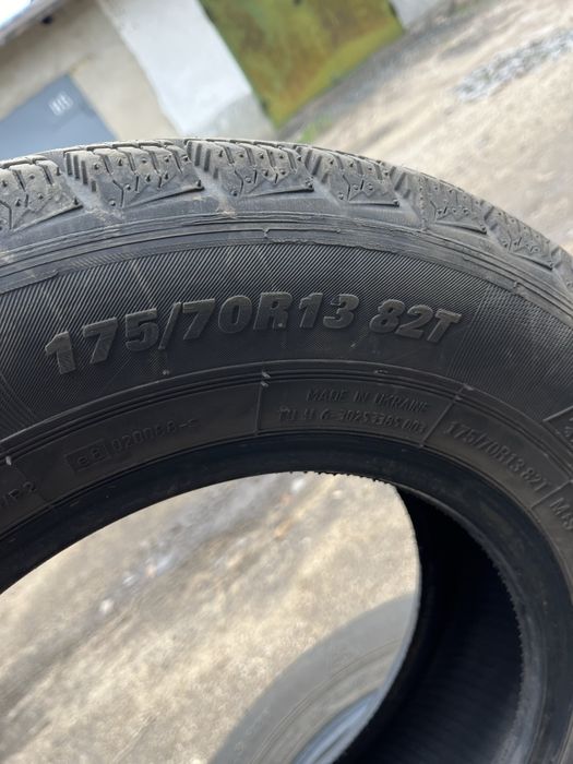 Продам зимову резину  175/70R13