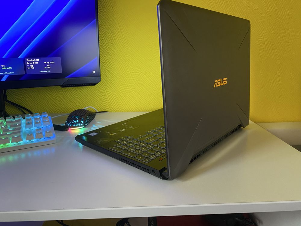 Asus Tuf FX505GM GTX1060(6gb) 256gb M2 NVME игровой i5-8300 Ноутбук