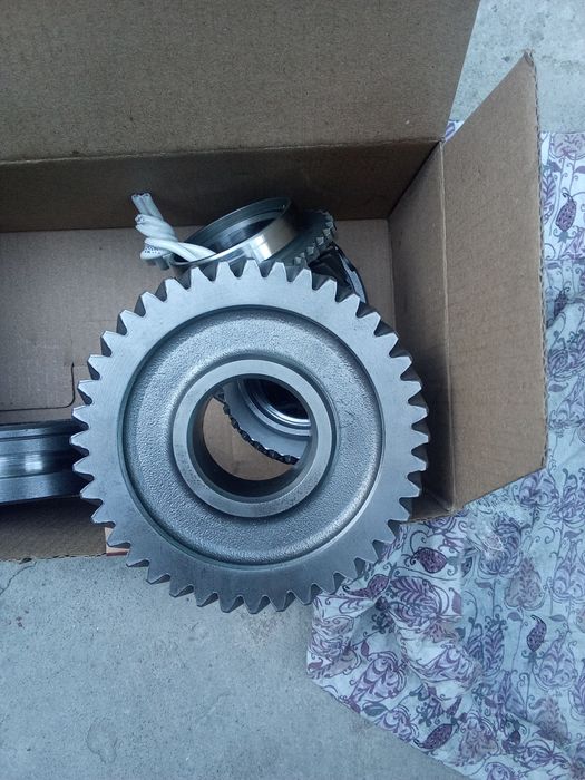 Продам шестерни,муфты и ступицы ваз