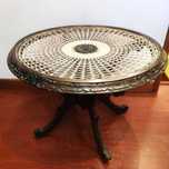 Mesa de centro em palhinha
