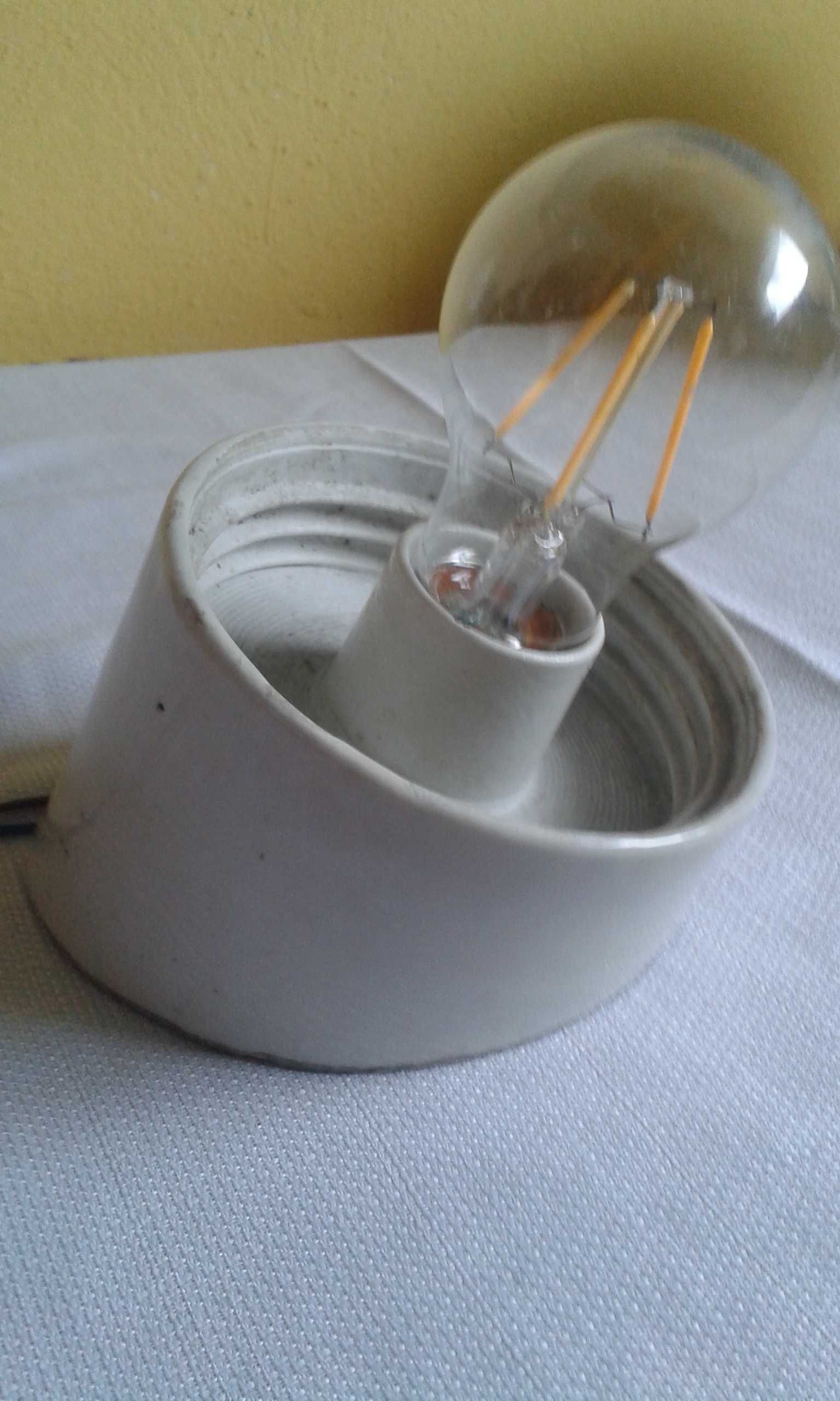 Lampa garażowa lub klatkowa PRL