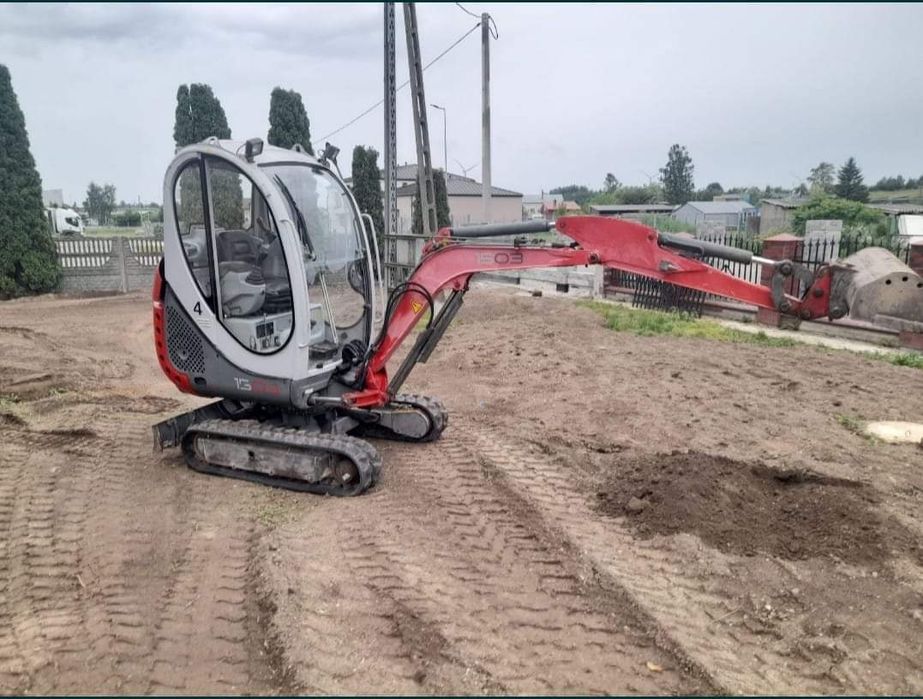 Usługi minikoparka i koparką łańcuchową