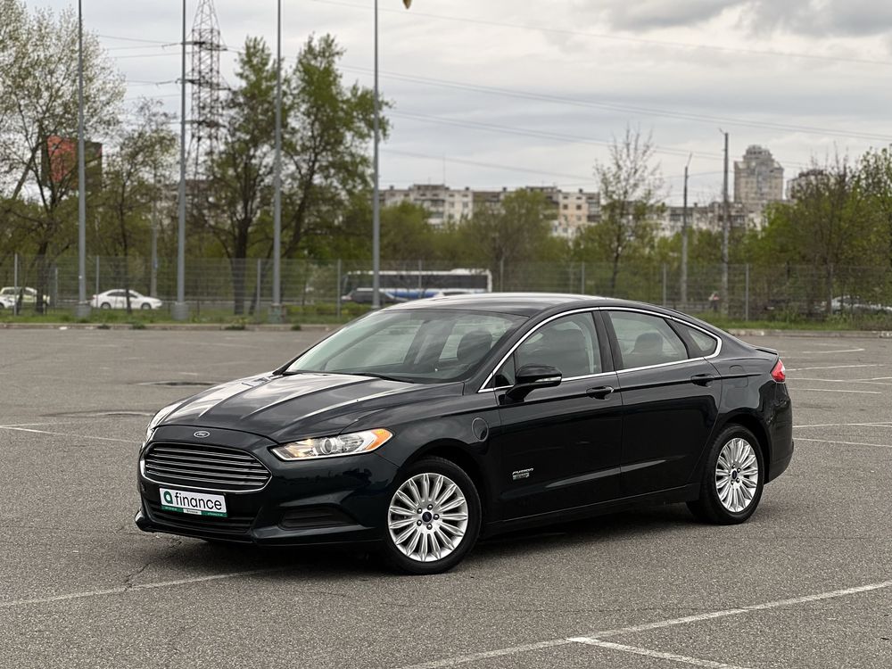 Ford Fusion Гібрид PHEV авто в КИЄВІ