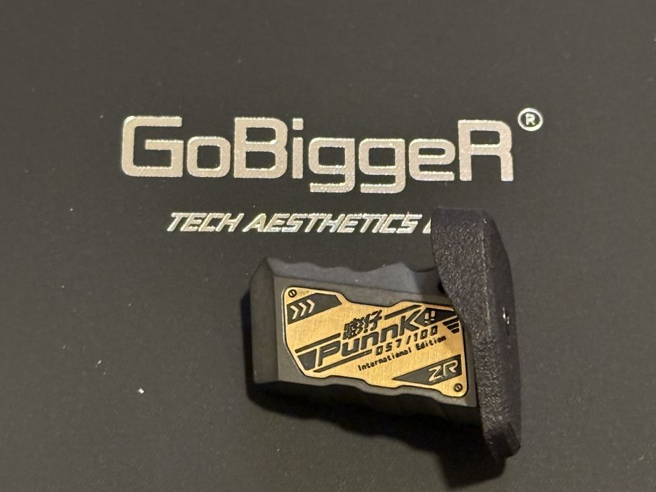 GoBigger Punnk - Коллекционный фиджет-игрушка, Версия из циркония