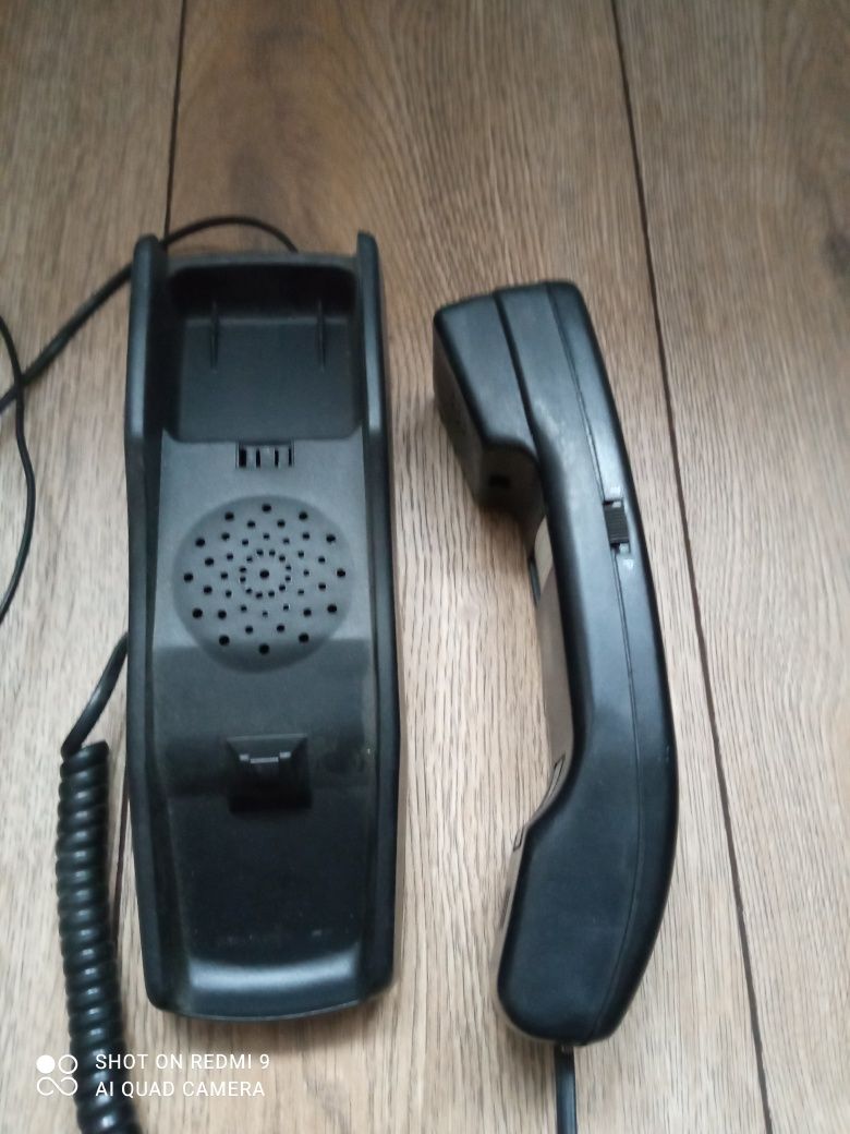 Telefon zabytkowy