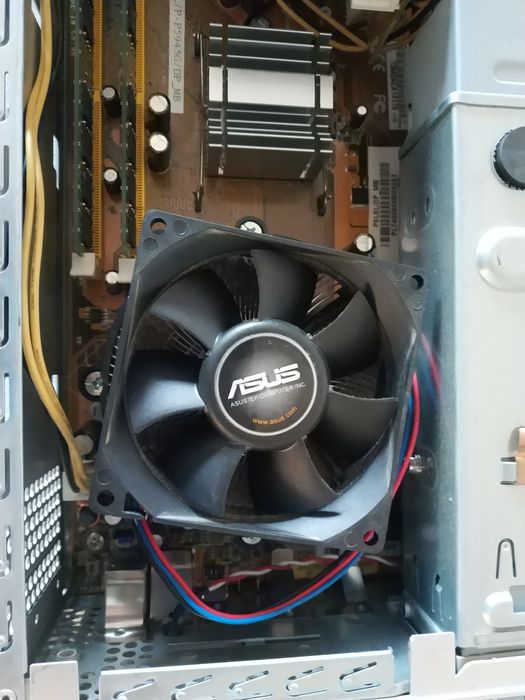 Desktop a funcionar bem 4gb ram