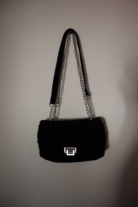 Vendo bolsa preta