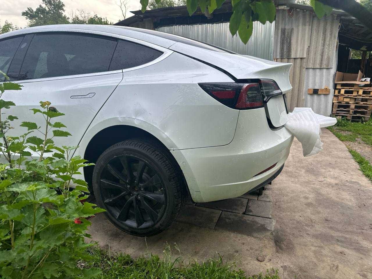 Разборка -Tesla model 3