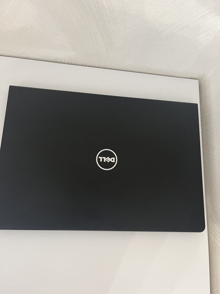 Ноутбук Dell model Vostro 15 3568