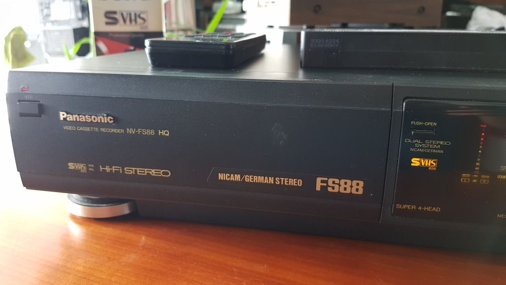 Super VHS Panasonic NV-fs 88 c/ comando