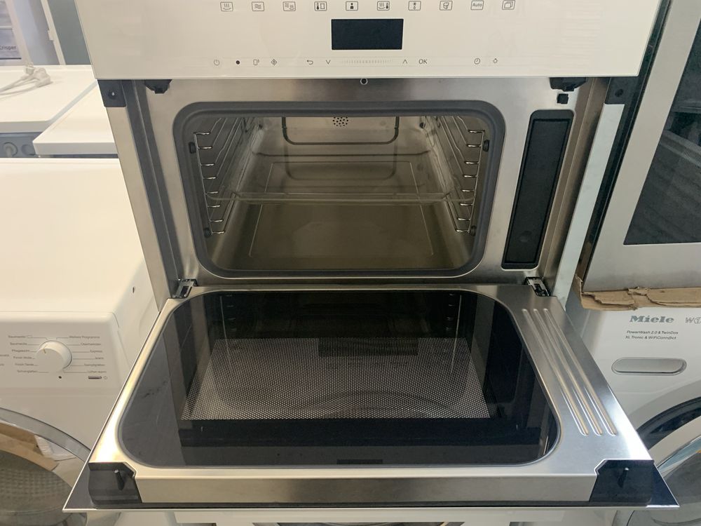 Пароварка + НВЧ Miele DGM 7440