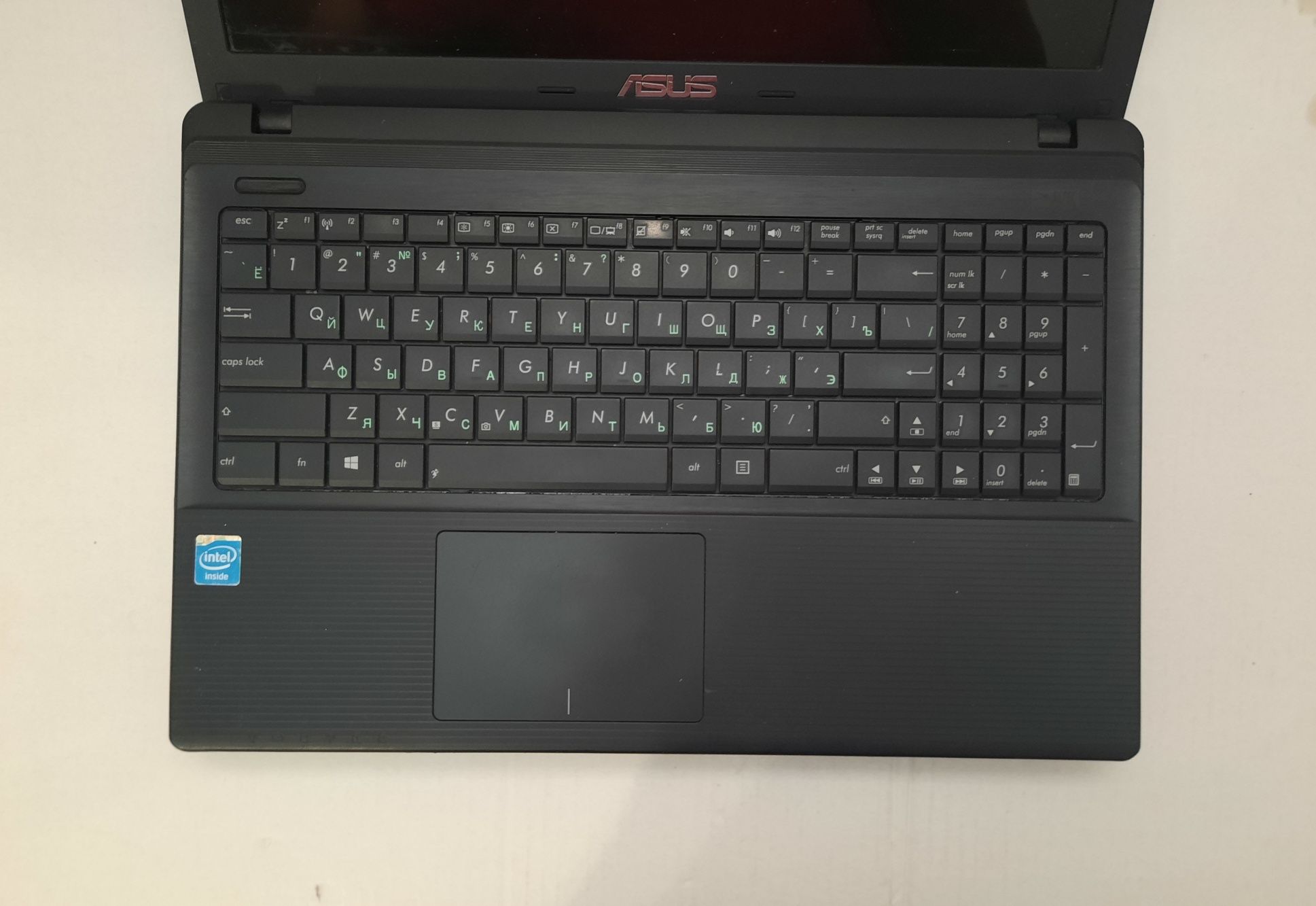 Ноутбук ASUS X55A/  Intel / 4 Gb./ Hdd 640 Gb КамераРобоча