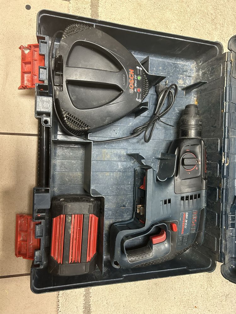 Młotowiertarka Bosch GBH 36 V-LI Professional zestaw accu i ładowarka