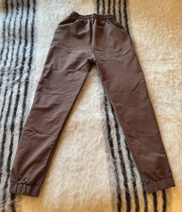 Костюм в ідеальному стані 42 розміру