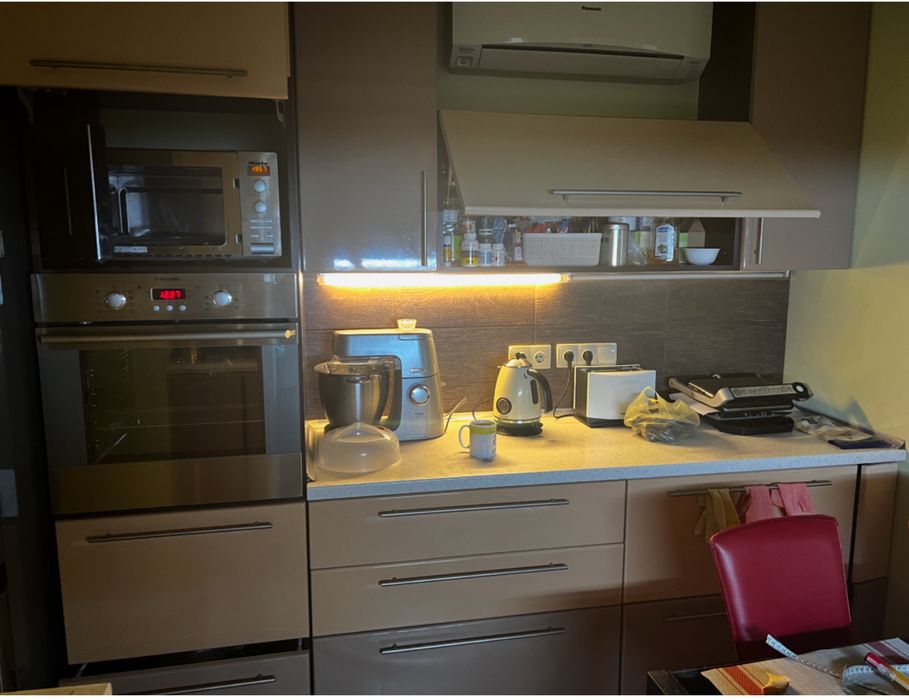 Кухня  б/у самовивіз вже розібрана