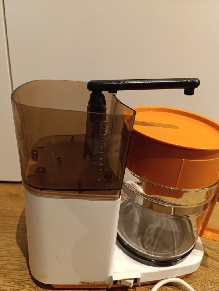 Cafeteira e chaleira vintage da Moulinex