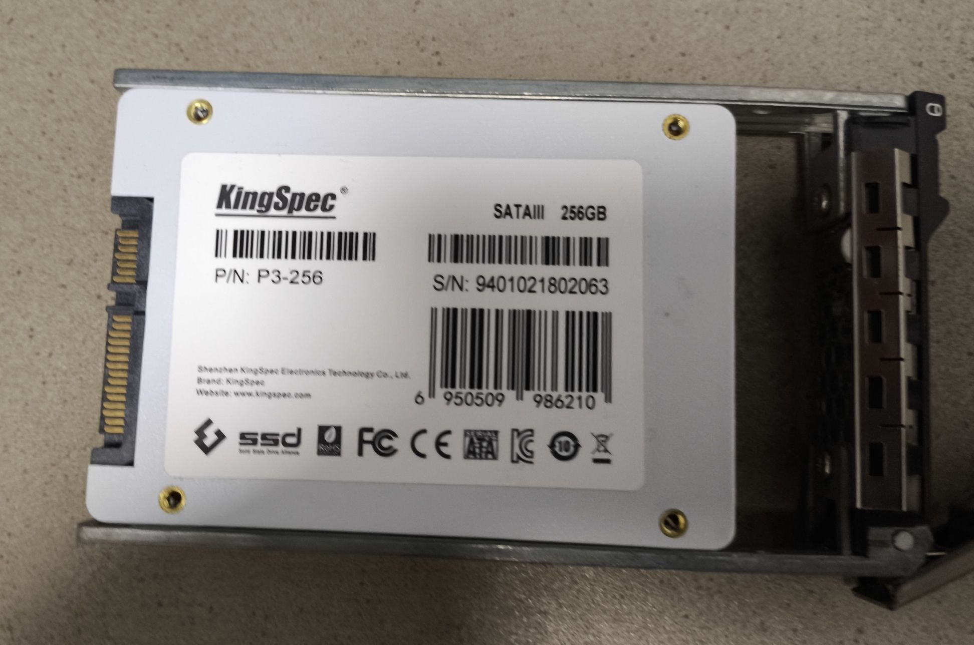 Сервер Dell PowerEdge R610

Загальний обсяг ОЗП 48 GB (16х4GB) DDR3
Ти