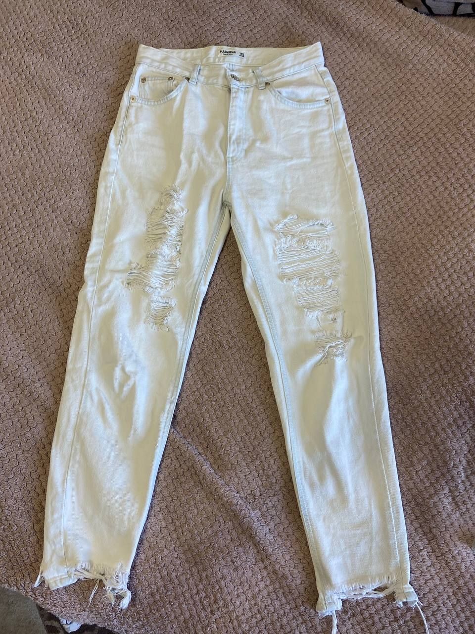 Білі джинси mom pull&bear 36 розмір
