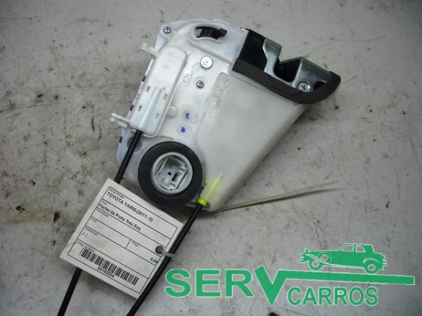 Fechadura / fecho porta trás esquerdo TOYOTA Yaris (_P13_)
