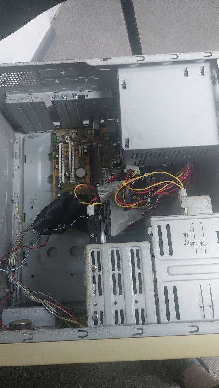 Компьютер ретро Celeron Windows XP HDD 40Gb IDE