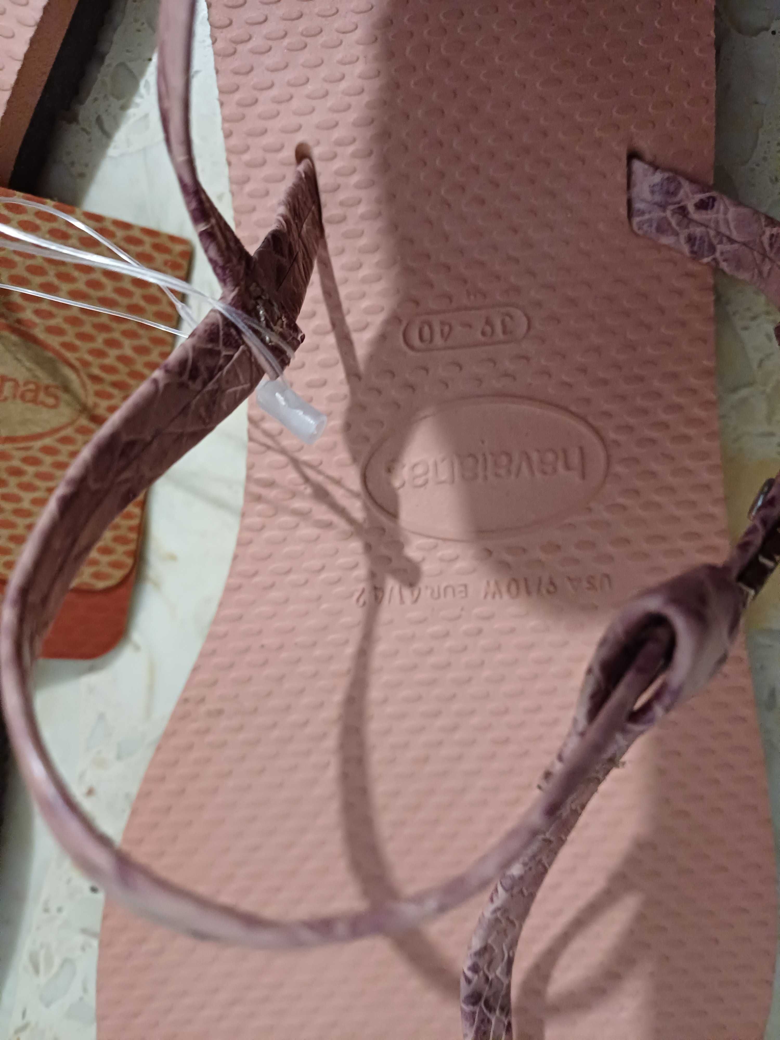 Chinelos havaianas