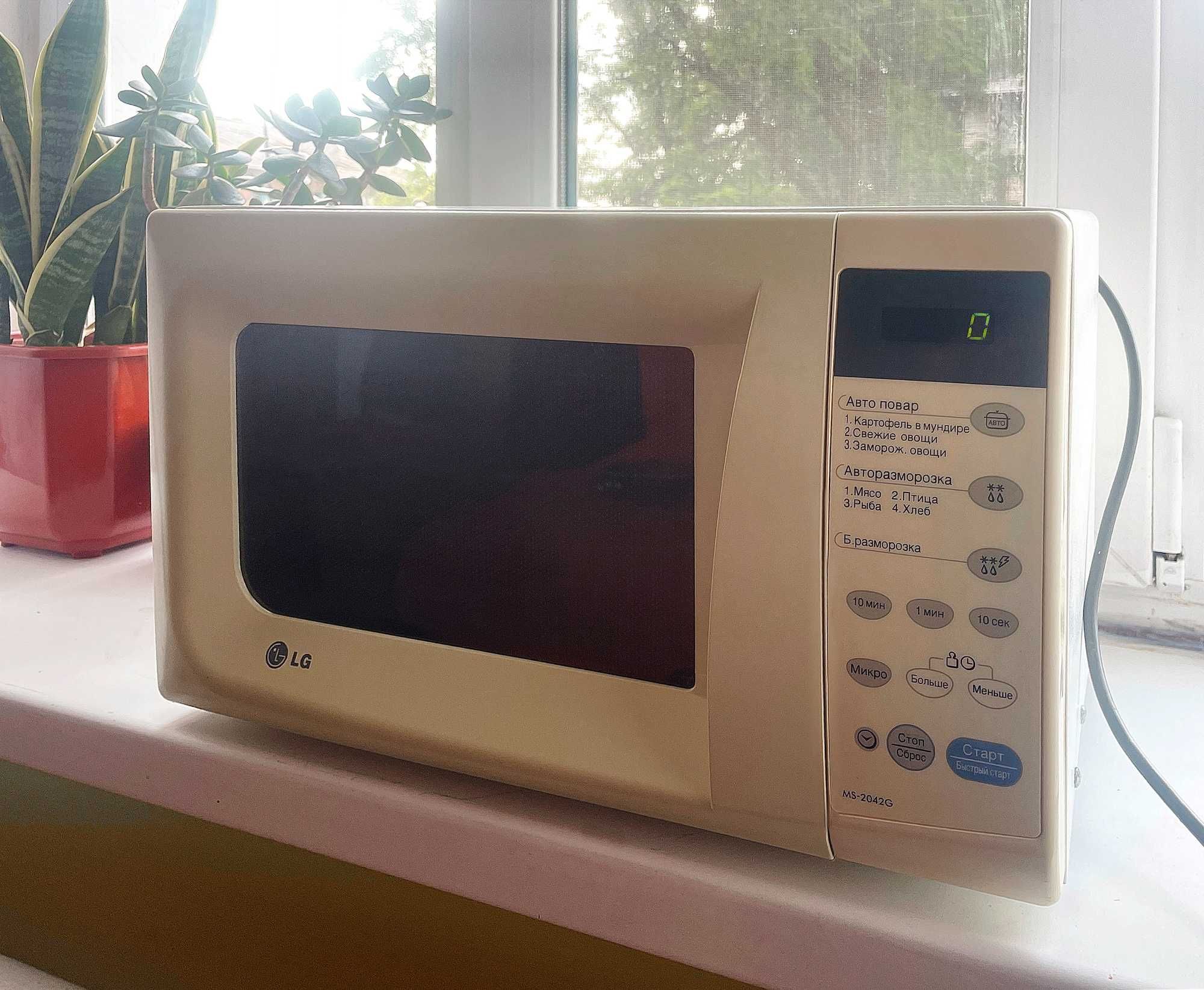 мікрохвильова піч LG 2042G/01