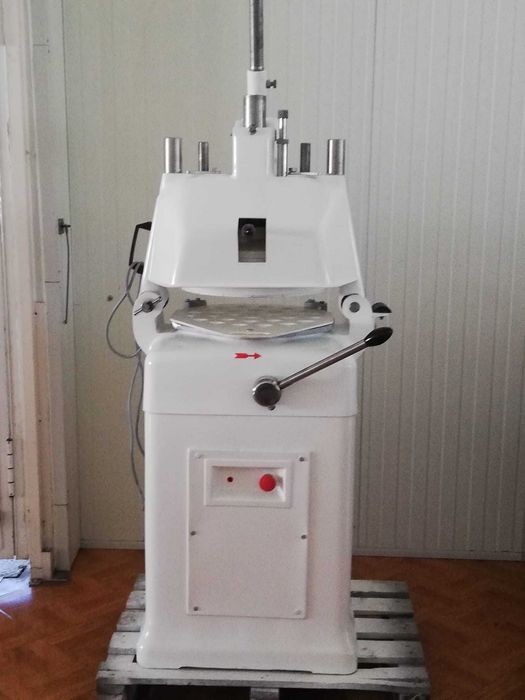 Divisora INDUSTRIAL - Semiautomática  (30 Unidades)