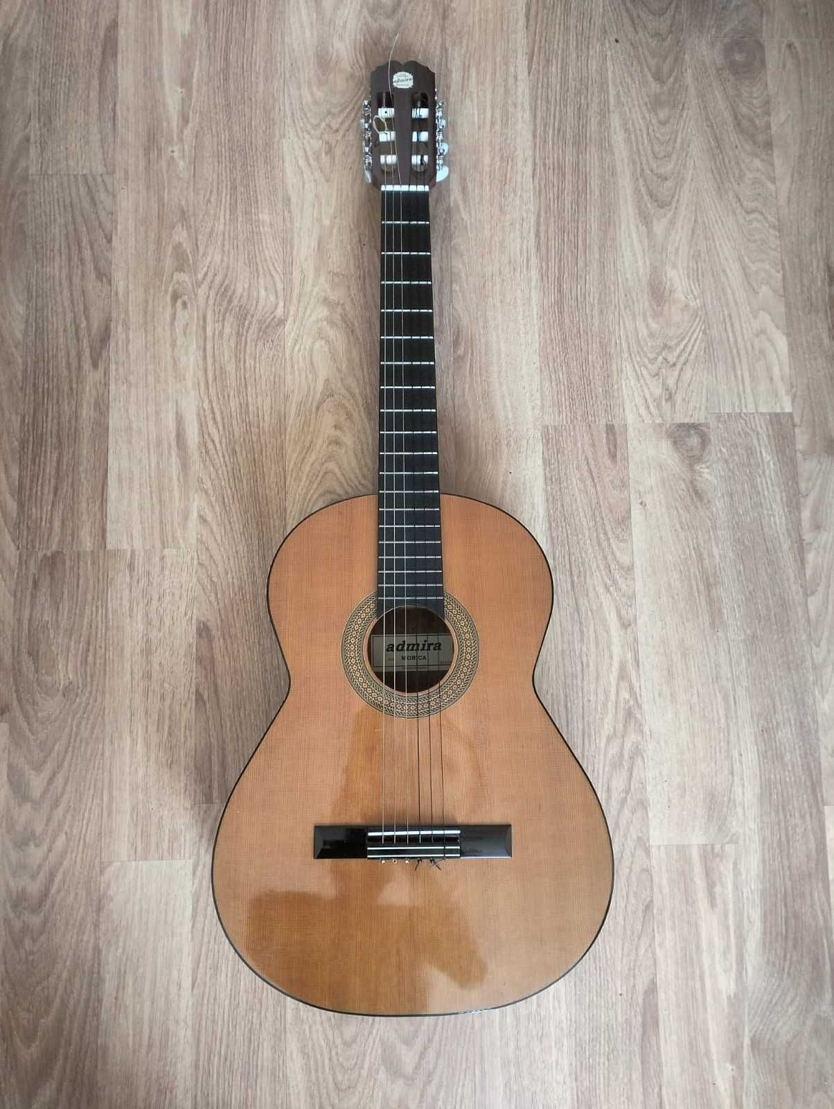 guitarra classica Admira mod Monica Solid top violão espanhol