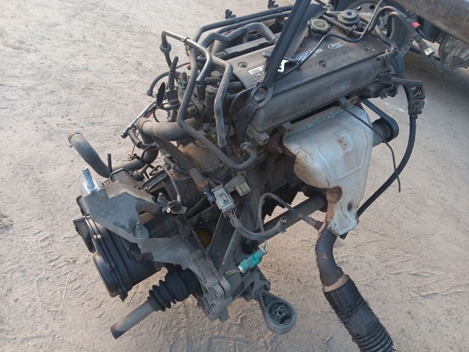 Ford Focus mk1 I silnik kompletny z osprzętem 1.4 16v zetec skrzynia