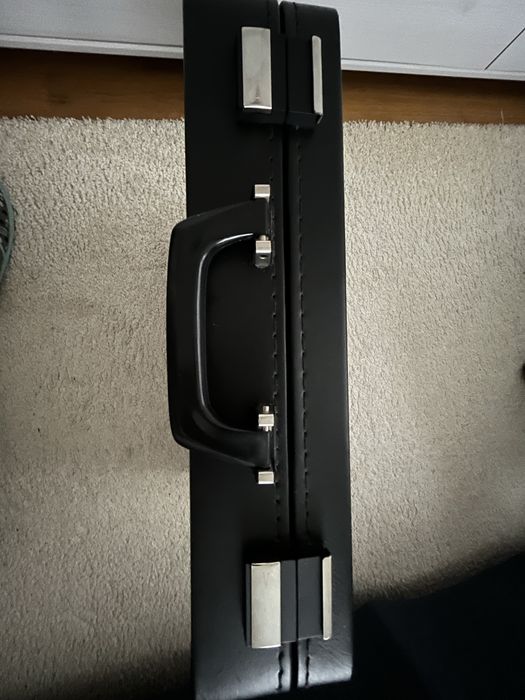 Вітажний новий дипломат-портфель