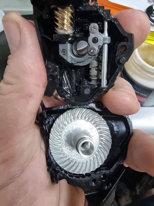 Ремонт и профилактика рыболовных катушек (Киев)