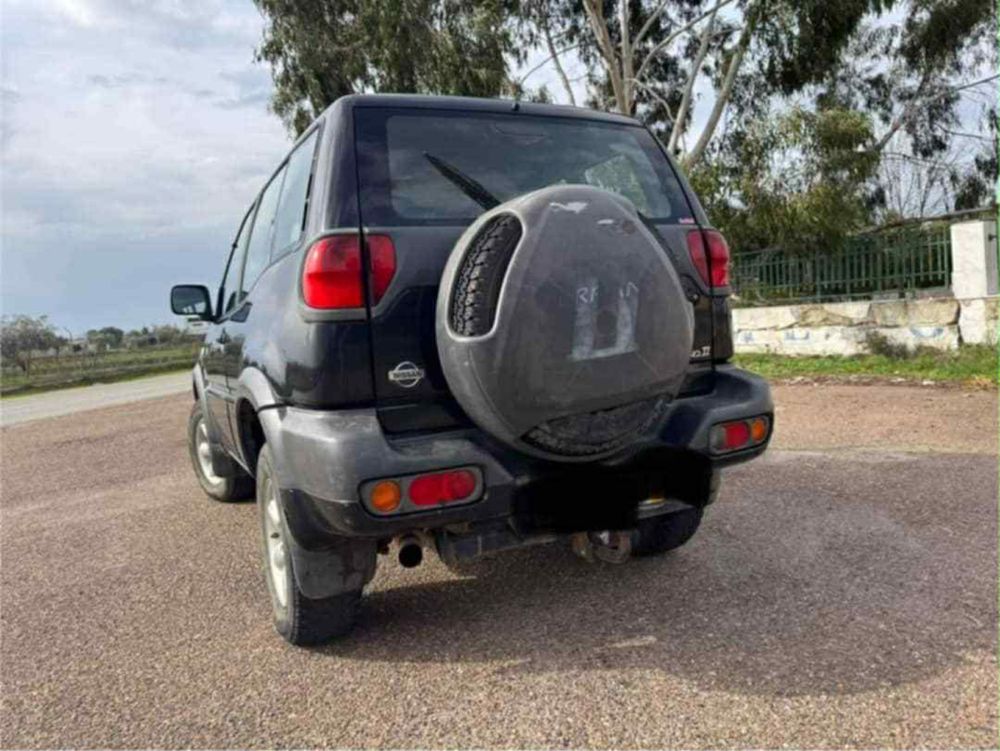 Nissan Terrano ano 2000