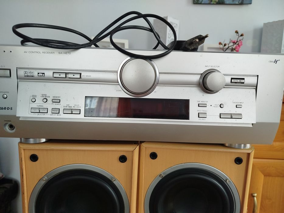 Amplituner Panasonic z kolumnami